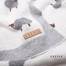 Afbeelding in Gallery-weergave laden, Snufie babydeken 100% bamboe katoen extra zacht 100x80cm | Pluisvrije deken | Premium babydeken | Schaap wit