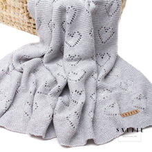 Afbeelding in Gallery-weergave laden, Baby Blanket | Knitted LOVE | Grey