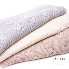 Afbeelding in Gallery-weergave laden, Baby Blanket | Knitted LOVE | Beige 80x100cm